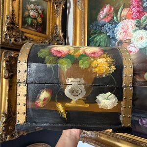 French Hand painted wooden chest